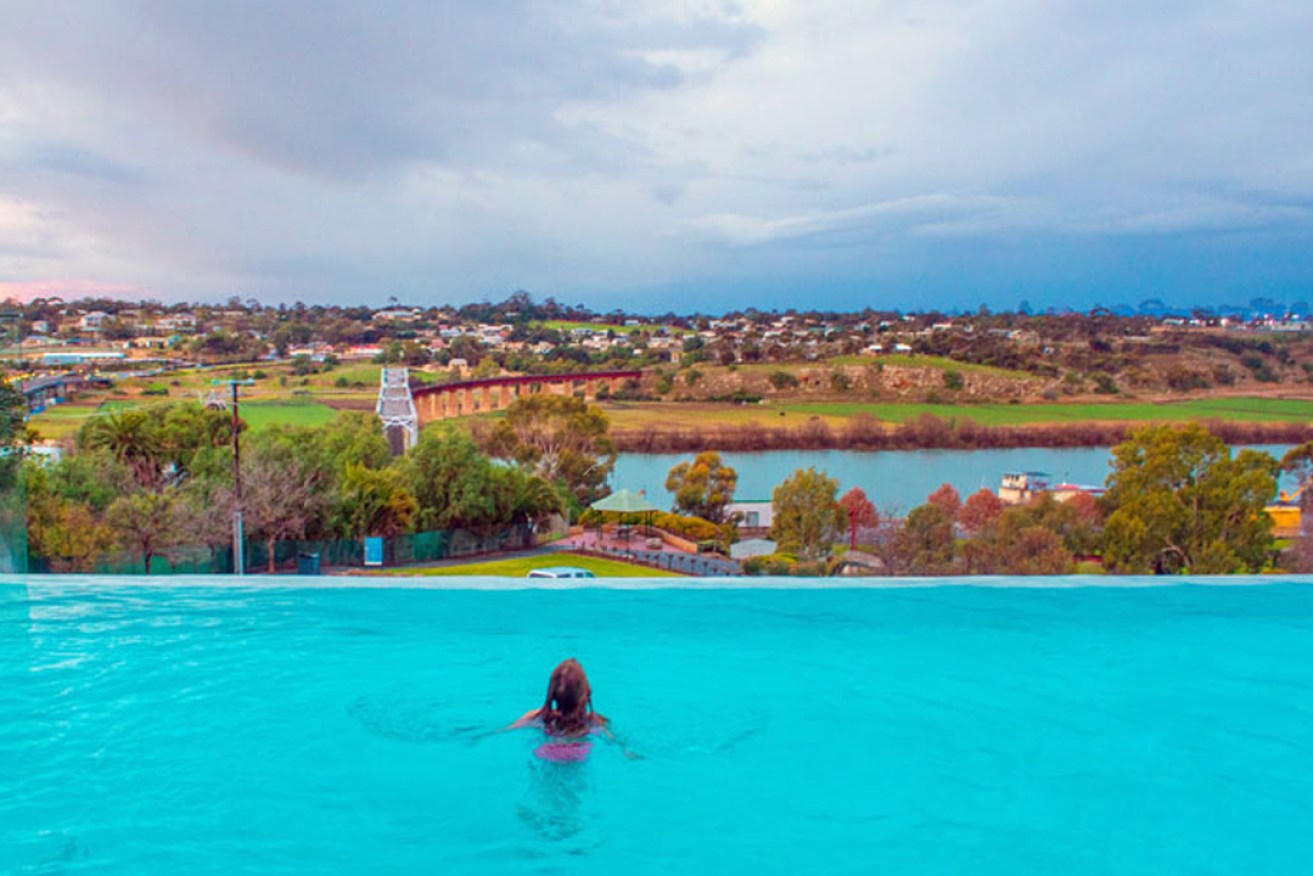 The Bridgeport Hotel's infinity pool overlooks the River Murray. 