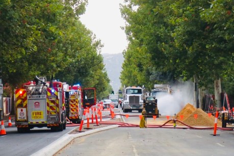 Evacuated residents to return after Cross Rd gas leak