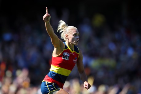 Star Crow Erin Phillips goes ‘home’ to Port Adelaide