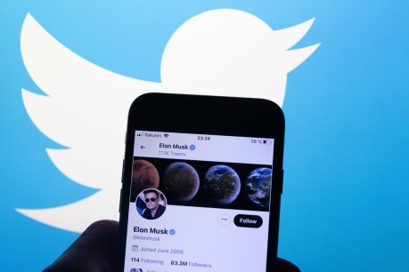 Elon Musk strikes $61 billion deal to take over Twitter