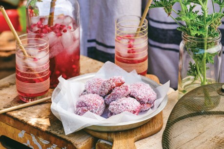 Recipe: Cherry jelly cakes