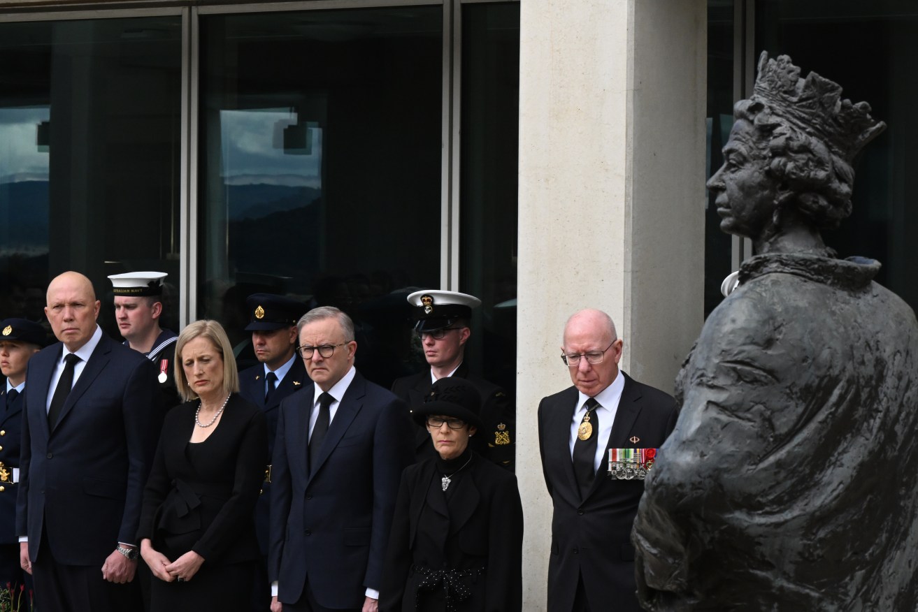 Leader of the Opposition Peter Dutton, Minister for Finance Katy Gallagher, Prime Minister Anthony Albanese, Governor-General David Hurley and wife Linda at a wreath laying ceremony at the statue of Queen Elizabeth II at Parliament House in Canberra, Saturday, September 10, 2022. Australia continues to commemorate the seven-decade reign of Queen Elizabeth II following her death aged 96 in the early hours of Friday morning. (AAP Image/Mick Tsikas) NO ARCHIVING