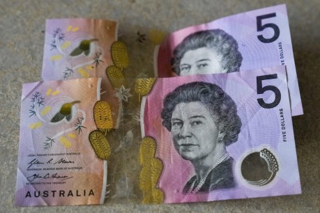 No quick about-face on $5 note