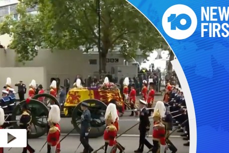 VIDEO: London streets fill for Queen’s funeral