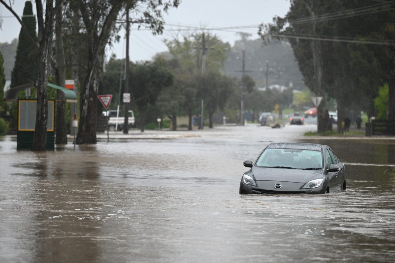 Flooding in a Bendigo suburb. Photo: AAP/James Ross