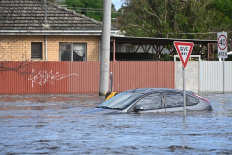 Homes flood, residents evacuate in Victoria flood emergency