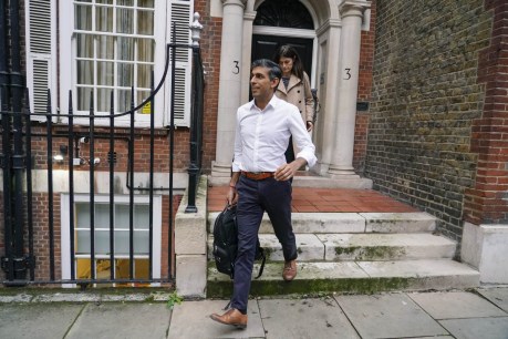 Sunak favourite in race to Downing Street as Johnson withdraws