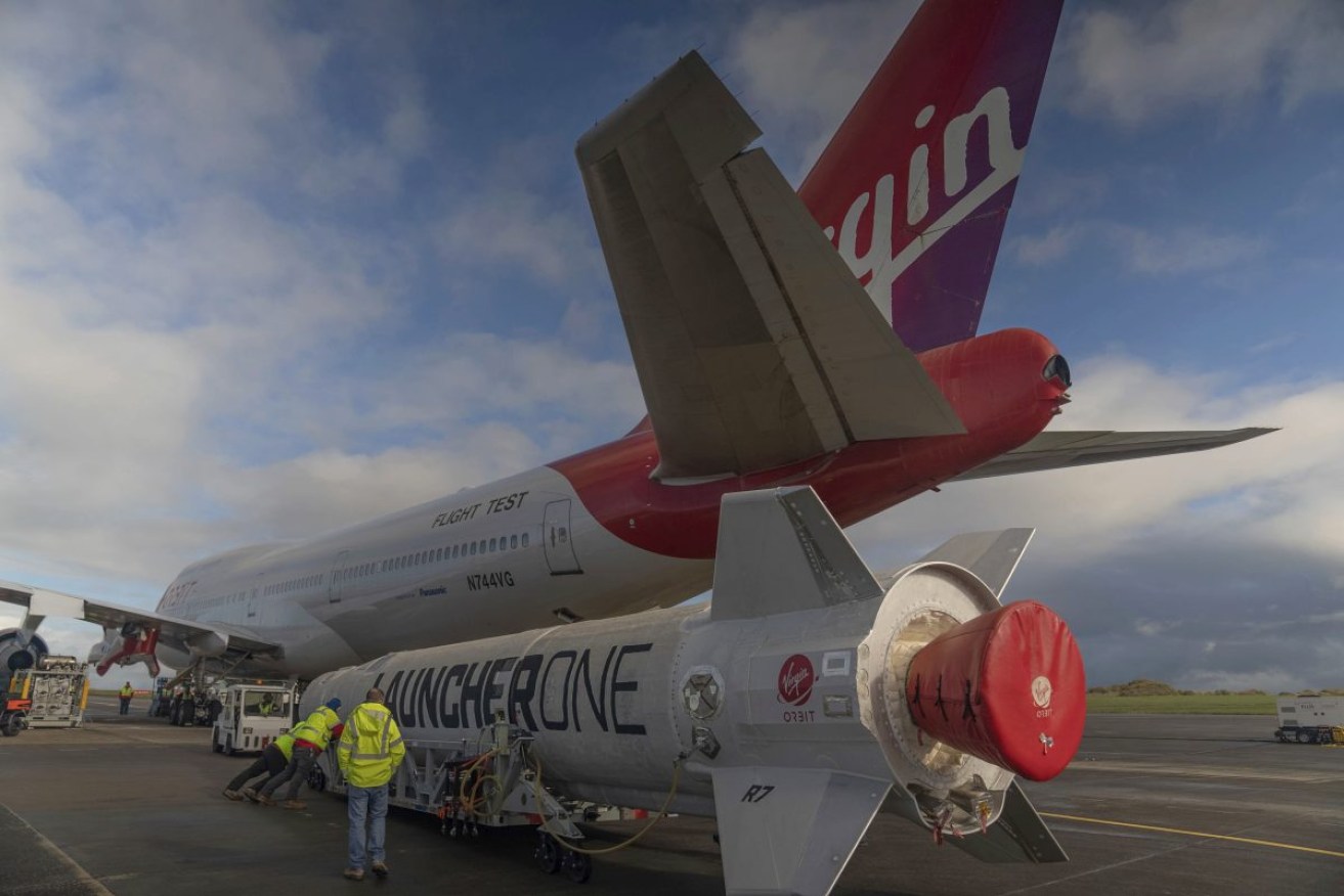 The rocket containing satellites and launch plane before takeoff. Photo: V
Virgin Orbit via AP
