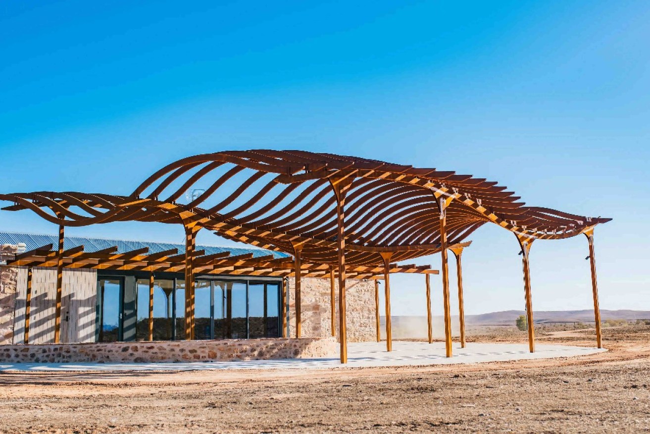 The Nilpena Ediacara National Park visitor centre was designed by Hosking Willis Architects. Photo Jenai Photography 