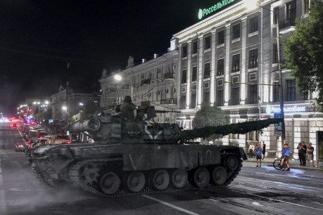 Rebel Russian mercenary army turns back from Moscow ‘coup’