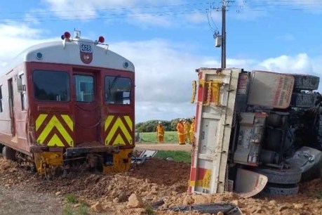 Cockle Train derailed after hitting truck at Middleton