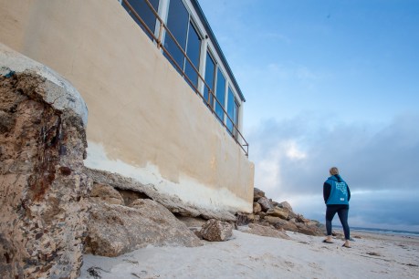 Fears of Henley kiosk sea wall collapse as beach sand washes away