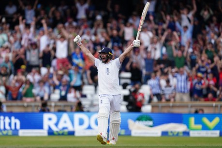 England’s third Test keeps Ashes hopes alive