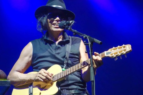 Singer, songwriter Rodriguez dies