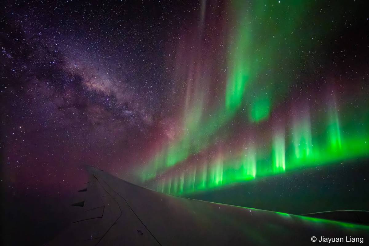 Chasing the Aurora Australis by Jiayuan Liang