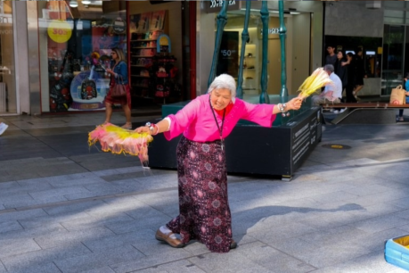 Rundle Mall’s favourite busker has a story to tell