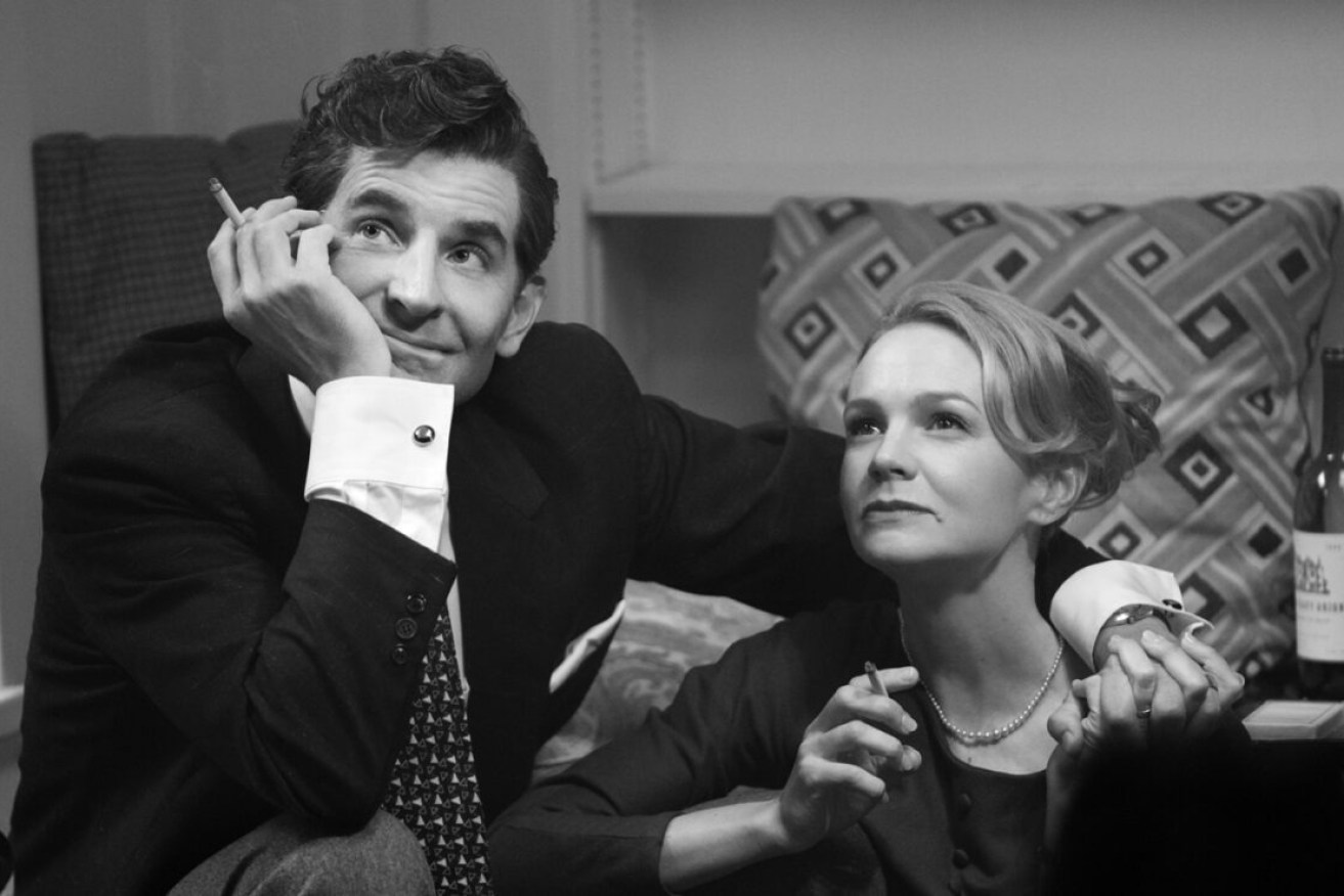 Bradley Cooper and Carey Mulligan as Leonard Bernstein and Felicia Montealegre in 'Maestro'. Photo: Netflix