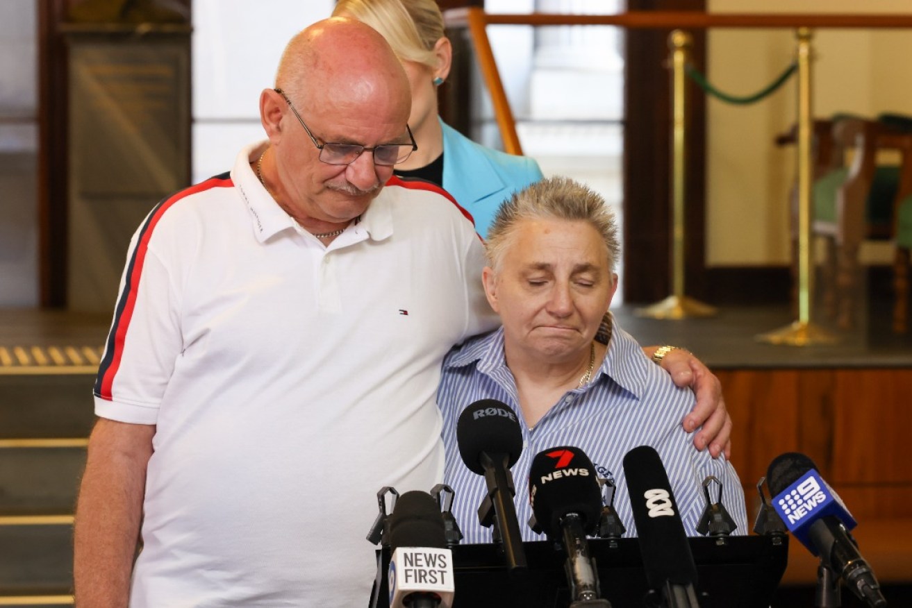The dead man's Uncle Steven and Aunt Brenda speaking to media on Wednesday morning. Photo: Tony Lewis/InDaily