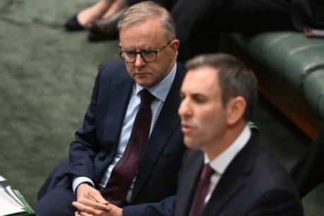 Tax cuts front and centre as parliament resumes