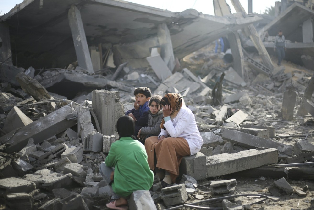 Israeli airstrikes hit the Gaza city of Rafah. Photo: Hatem Ali/AP