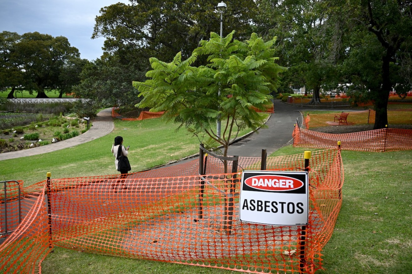 Asbestos-laden mulch has been found in a Sydney park. Photo: AAP