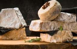 Vive le difference! Weird fungus holds the key to averting world cheese crisis