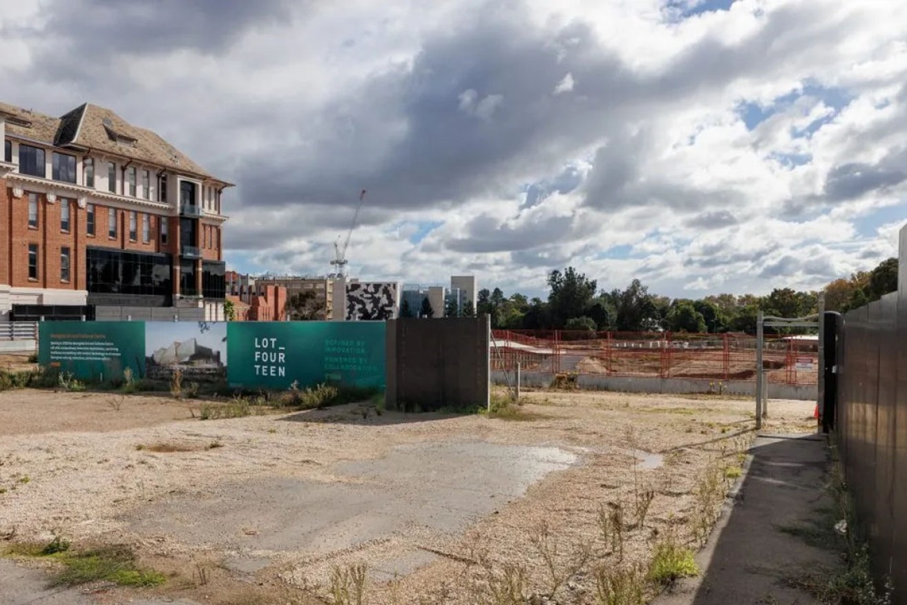 The site of the proposed Tarrkarri Centre for First Nations Cultures remains empty on North Terrace. Photo: Tony Lewis/InDaily