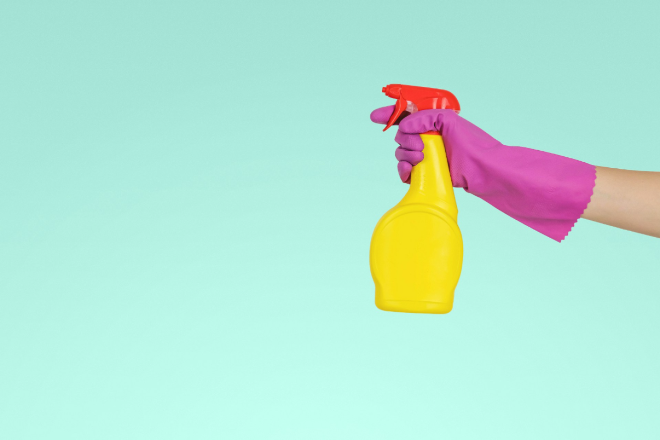 An understanding of basic chemistry bursts the bubbles on a trending cleaning hack. Photo: Unsplash