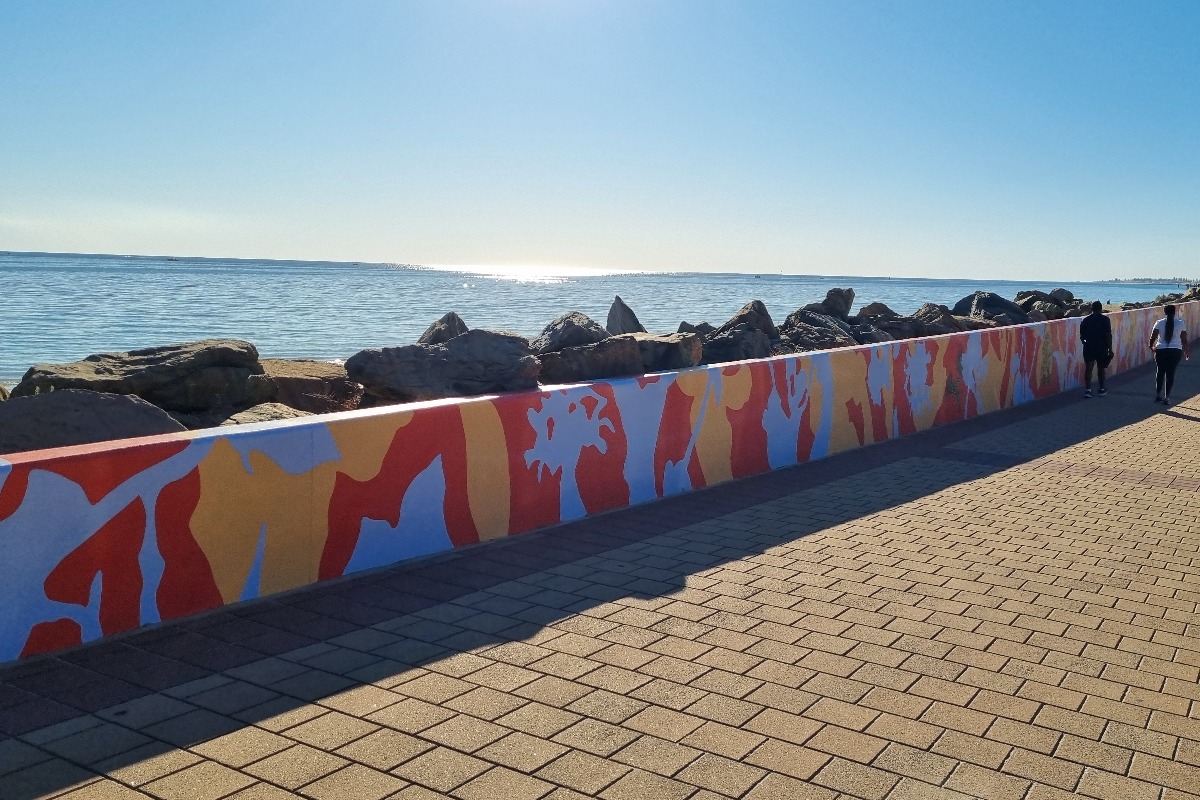 Glenelg seafront residents petition to remove ‘too bright’ mural – InDaily